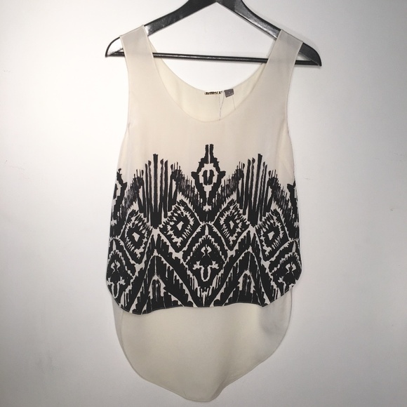 FOUNDRAE Asymmetrical Tank - Picture 1 of 5